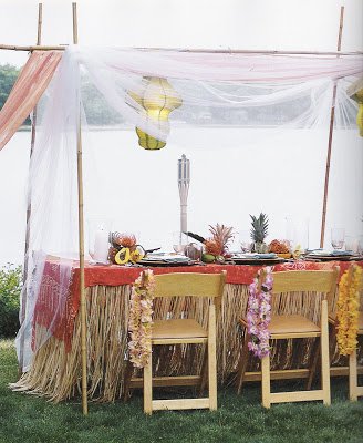 Colin Cowie luau table