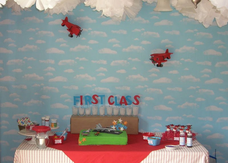 Fiesta Friday/Real Party – De Plane! De Plane!