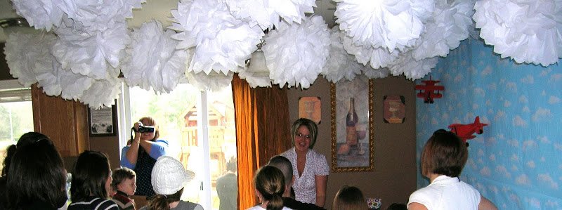 airplane party pom clouds