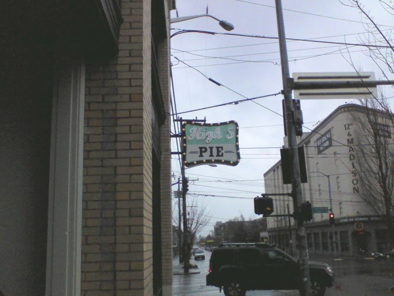 Pi Day/We Go Wednesday – High 5 Pie