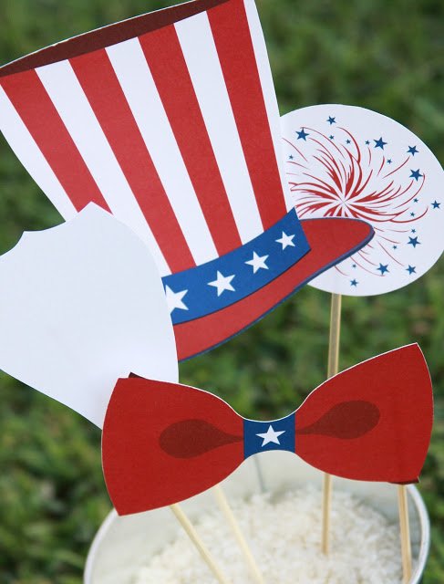 4th of July photo prop party ideas