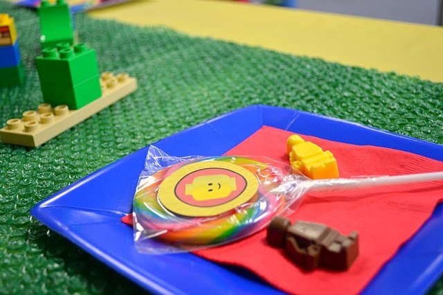 LEGO party placesetting