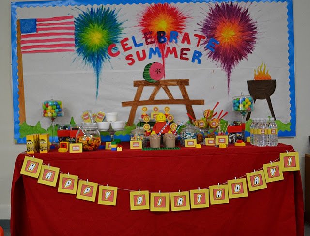 LEGO party dessert table