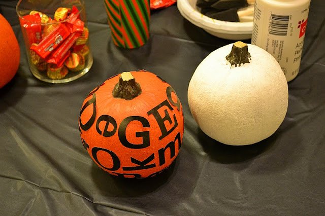 Trophy Cupcakes Night of Witchcraft craft pumpkin decorating