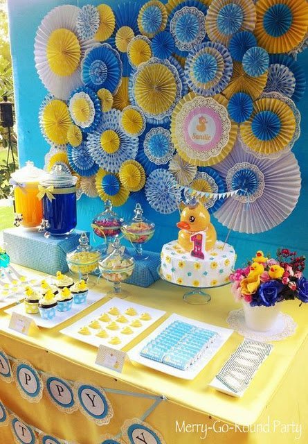rubber ducky party decor