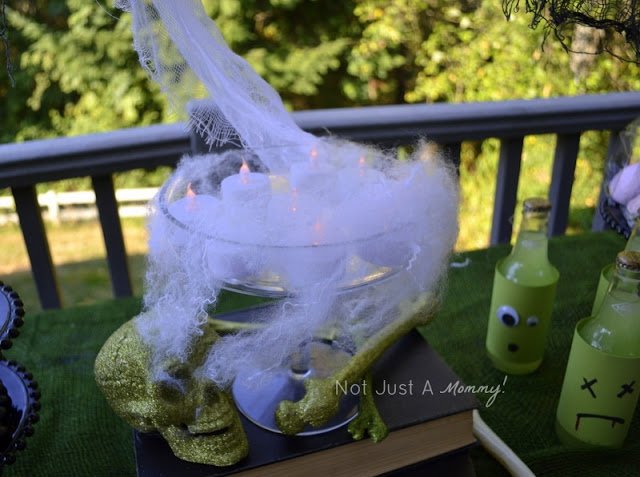 zombie party treat table centerpiece