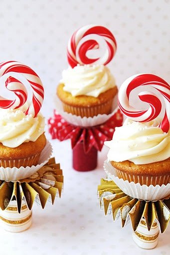 candy cane cupcake toppers