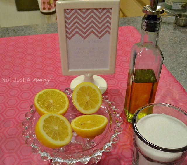 girls' weekend spa party One Charming Party salt scrub