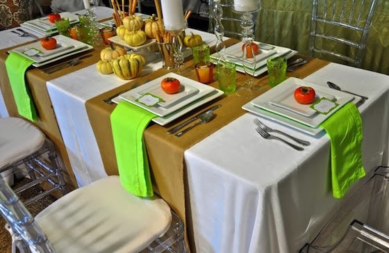 Modern Thanksgiving table