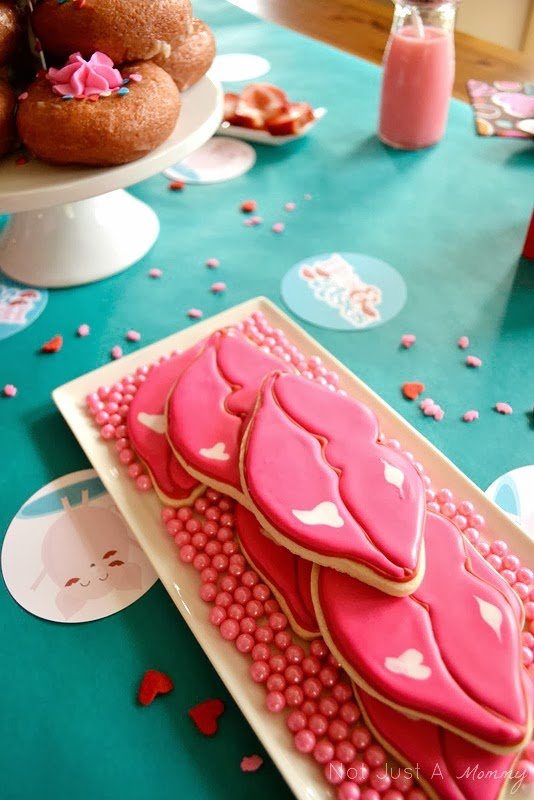 Hogs & Kisses Valentine's Day Party lip cookies Gibbs Cookies