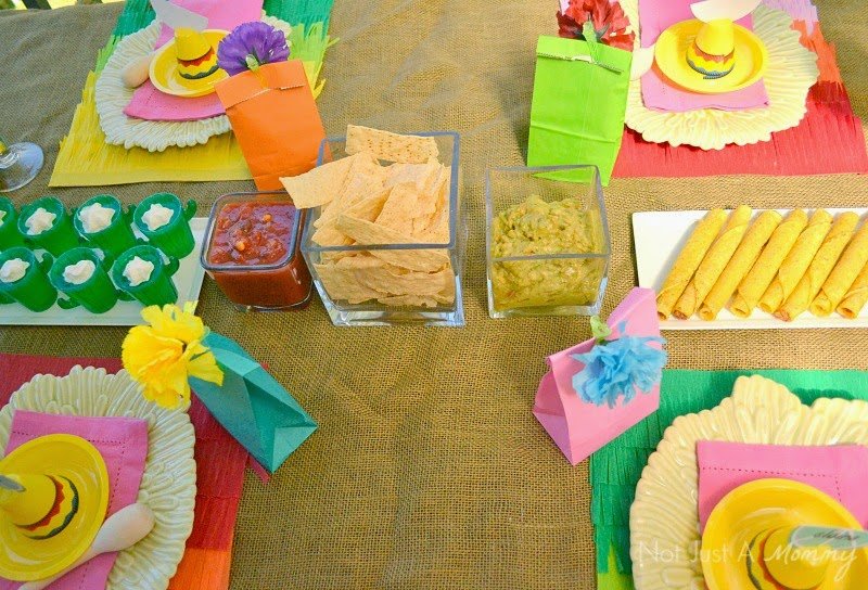 Cinco De Mayo party table