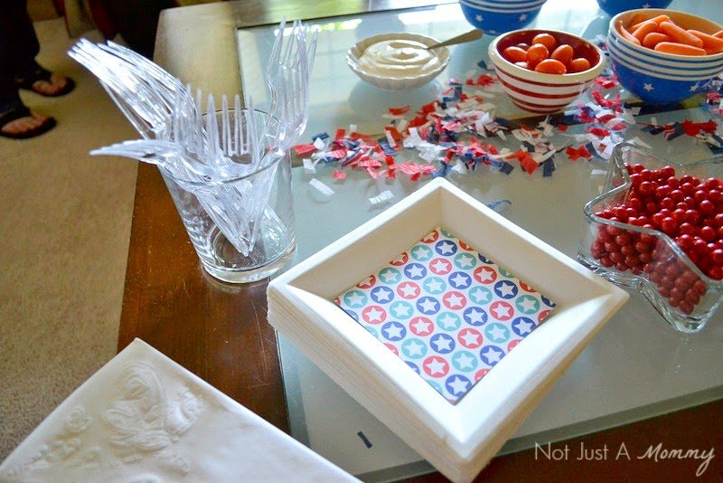 It’s Hip to be Square with Chinet® House Party GNO square plates