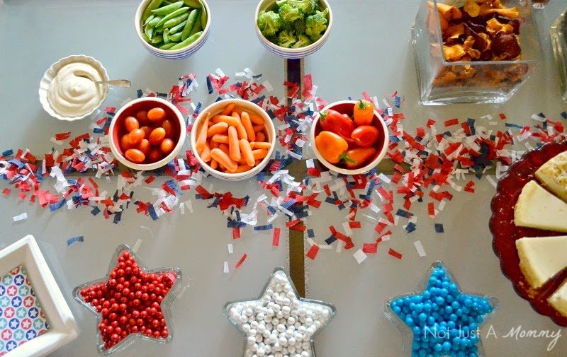 It’s Hip to be Square with Chinet® House Party GNO food