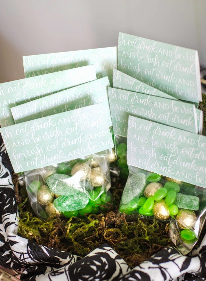 St. Patrick's Day Blogger Party - Gift Bag Toppers