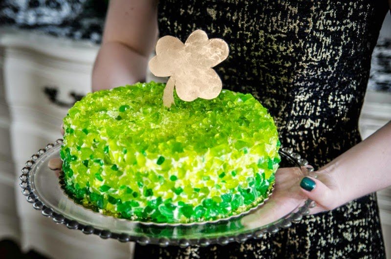 St. Patrick's Day Blogger Party - Candy Coated Cake