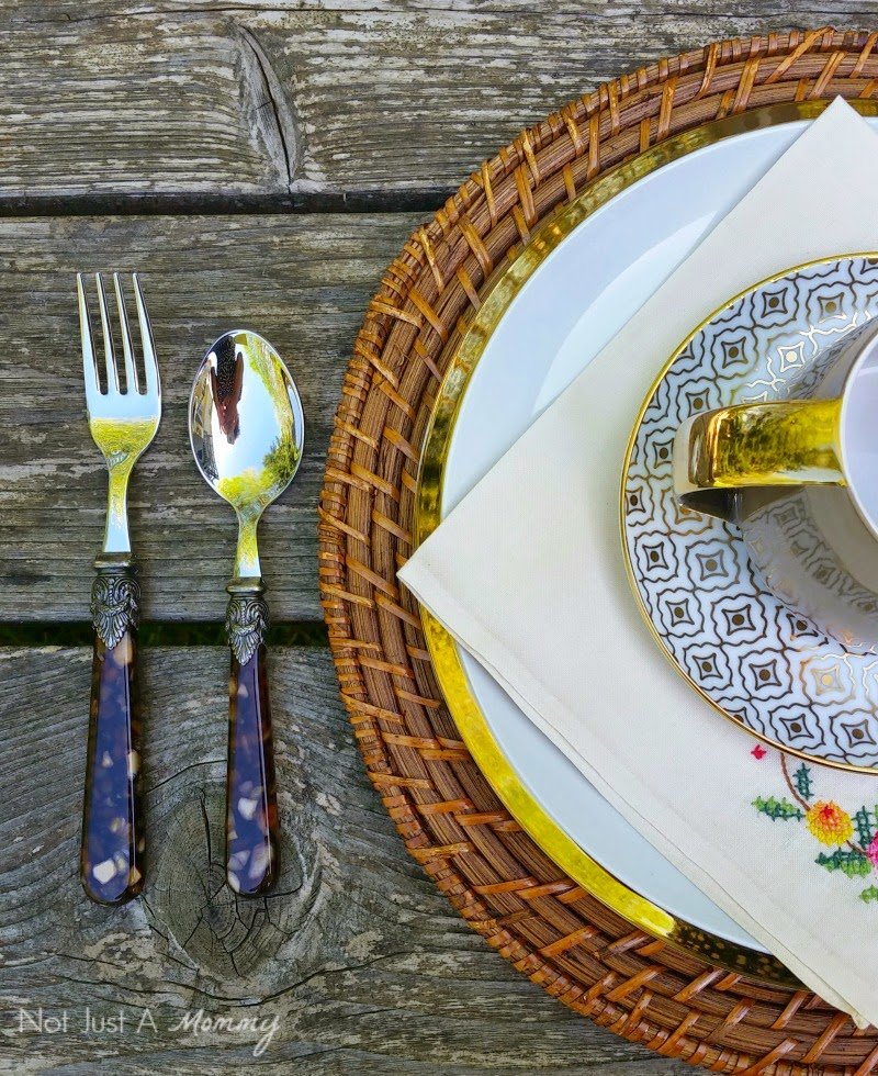 Mother's Day Brunch Tablescape placesetting