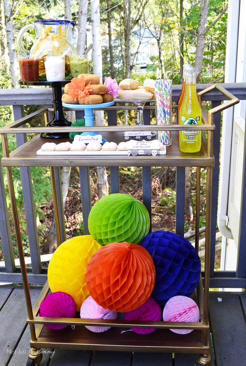 Día De Los Muertos Crafternoon Party bar cart