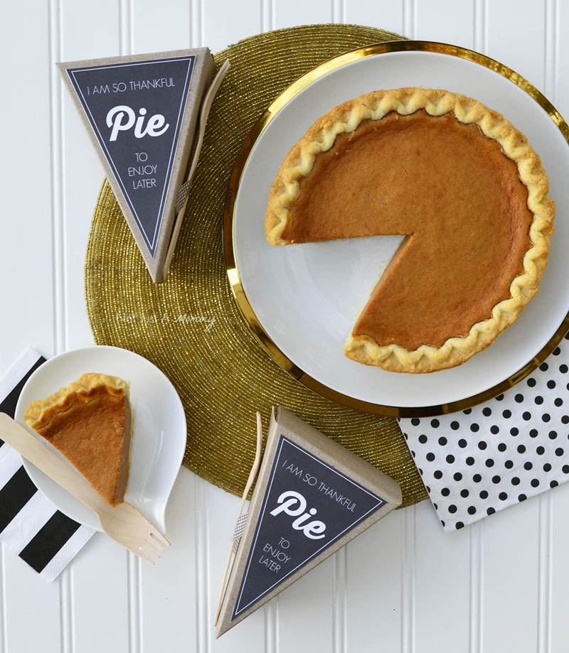 Enter to win 25 A La Modo pie slice boxes for Thanksgiving dessert