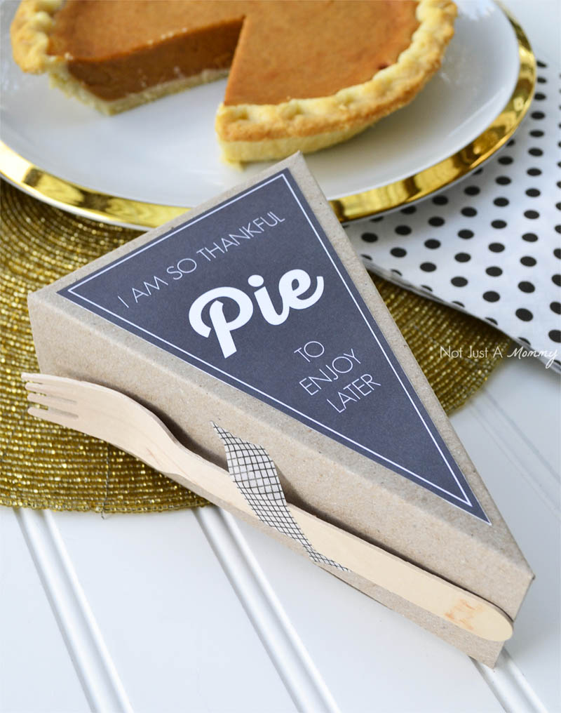 Free pie labels designed exclusively for A La Modo pie slice boxes