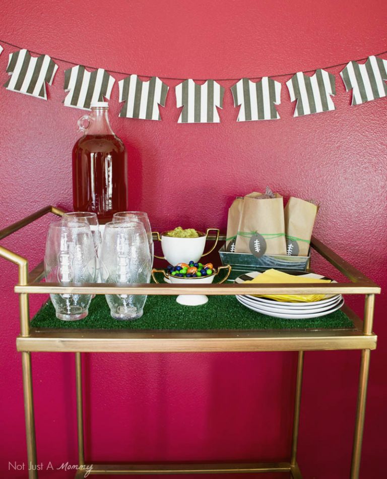 Tuesday Tutorial – Referee Shirt Banner + Football Tags