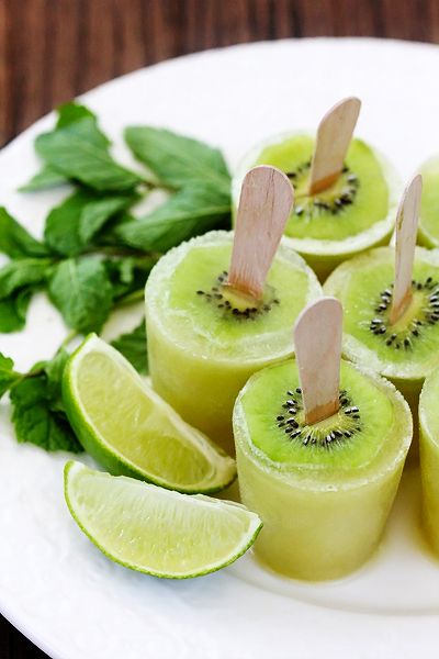 9 chic kiwi recipes and crafts to try: kiwi mojito popsicles