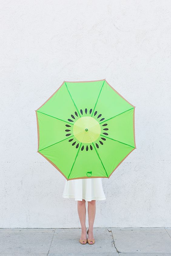 9 chic kiwi recipes and crafts to try: kiwi umbrella