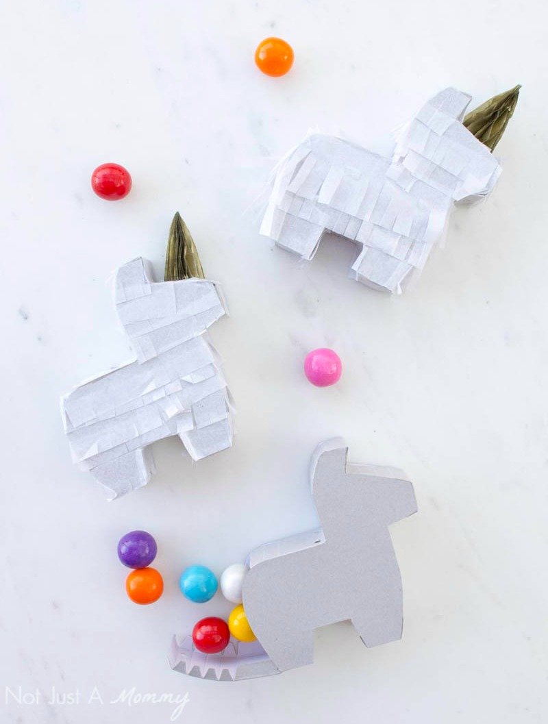 Mini Unicorn Piñatas 