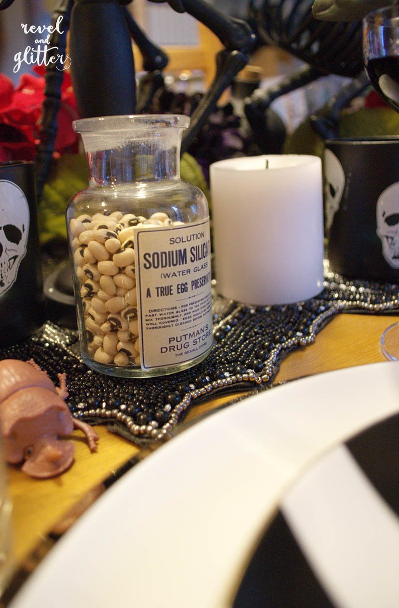 Spooky Chic Halloween table; vintage jar