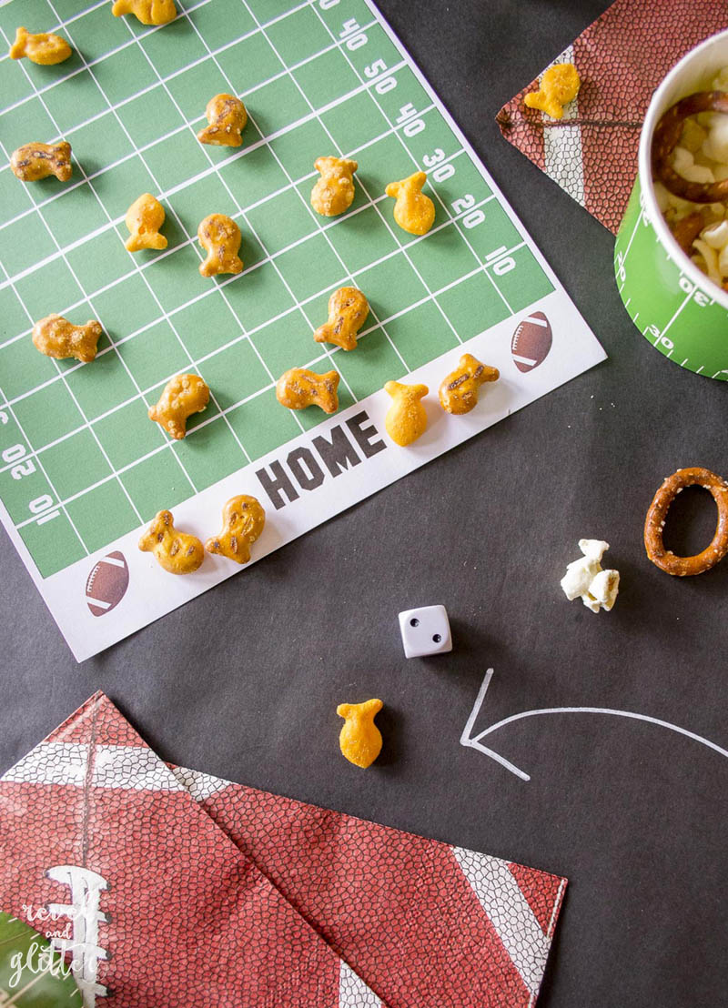 '4th and Gold' Goldfish® Crackers Game Revel and Glitter