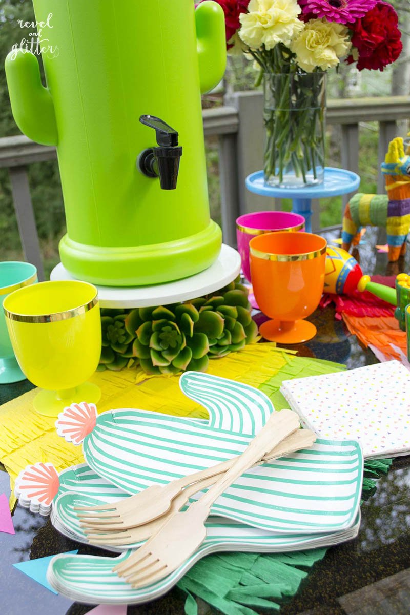 Get ready for Cinco de Mayo with my cactus inspired table; drink dispenser