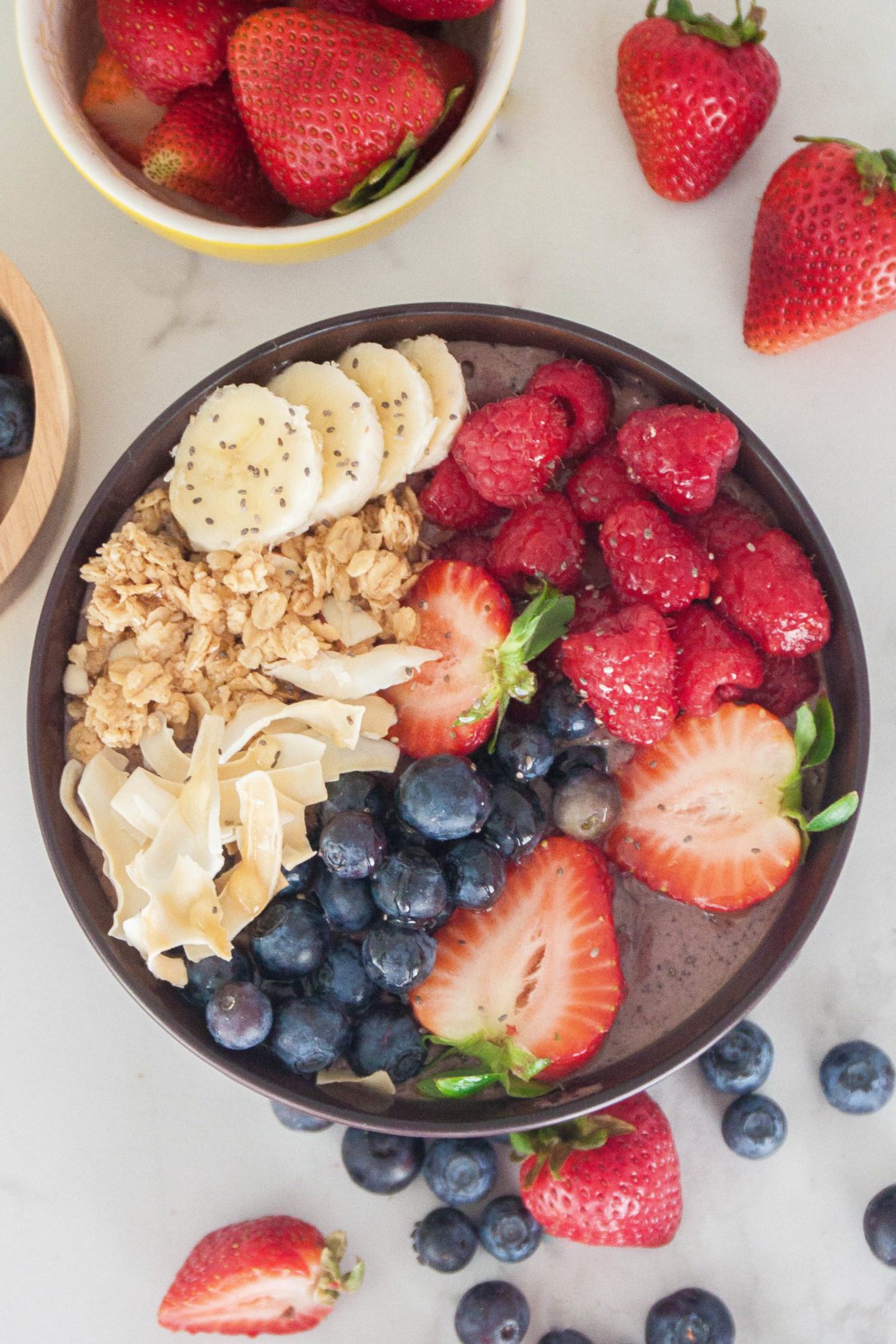 30+ Hanging Onto Summer Ideas; Hawaiian acai bowl