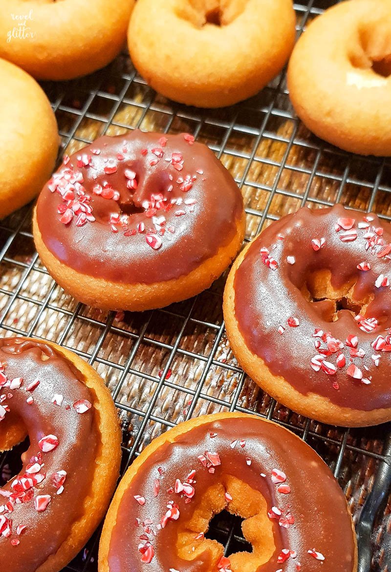 How to host a holiday gift wrapping brunch; glazing doughnuts
