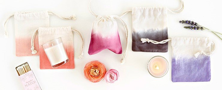 Minted Weddings Color Library™; favor bags