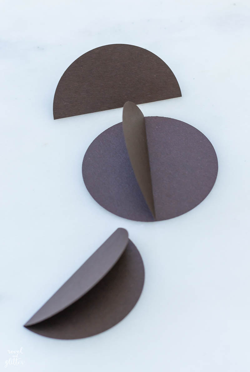 Paper avocado garland; how to make pit