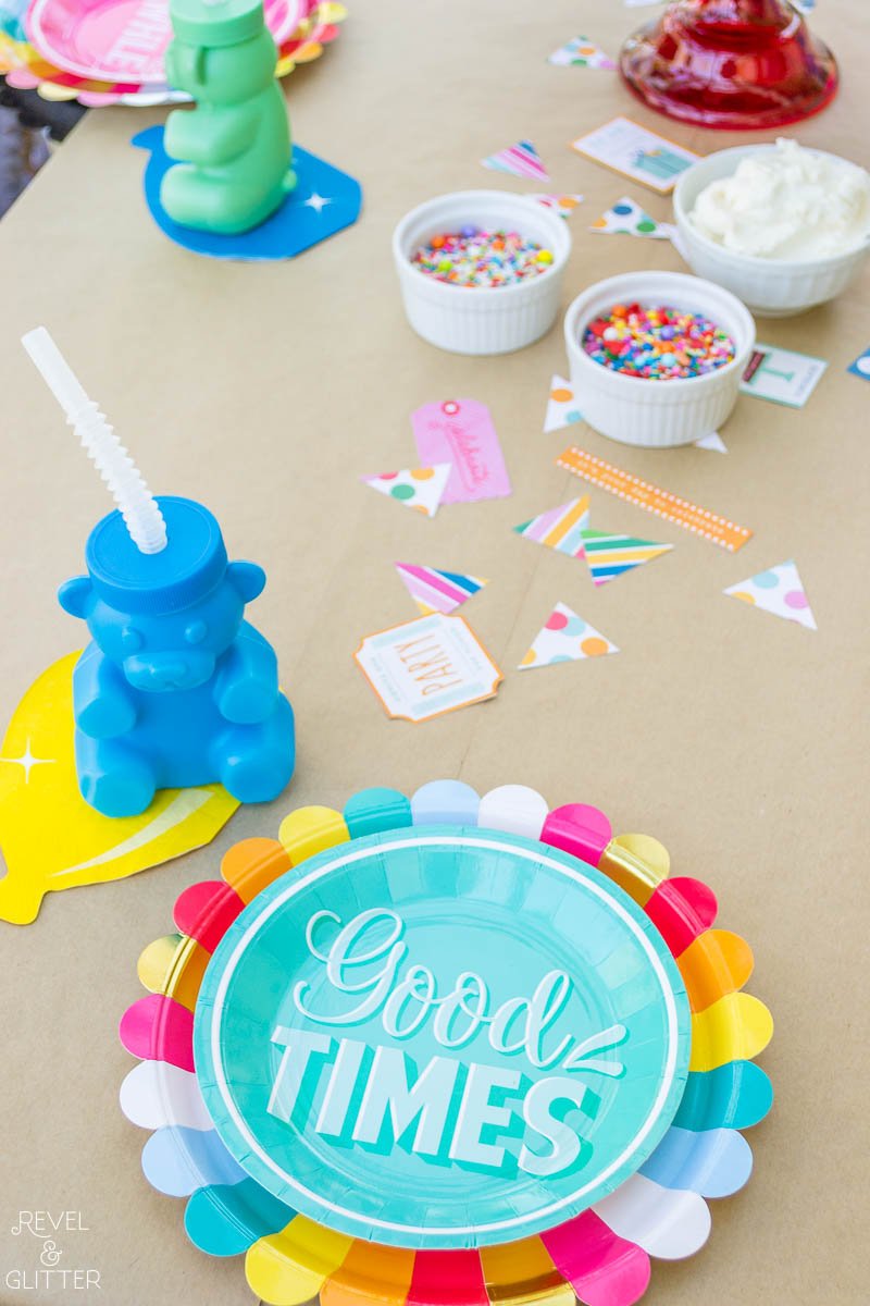 A Party In A Box is a great way to help local friends and family celebrate while social distancing; placesetting